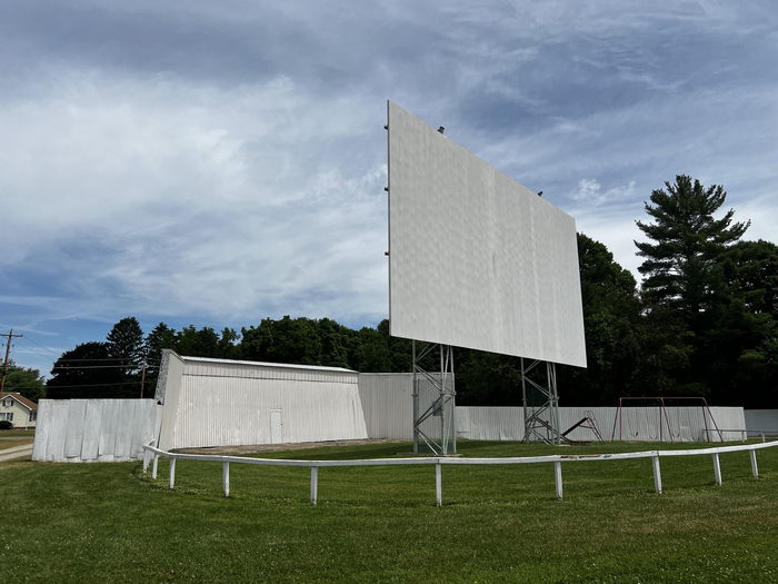Sunset Auto Theatre - July 2 2022 Photo (newer photo)